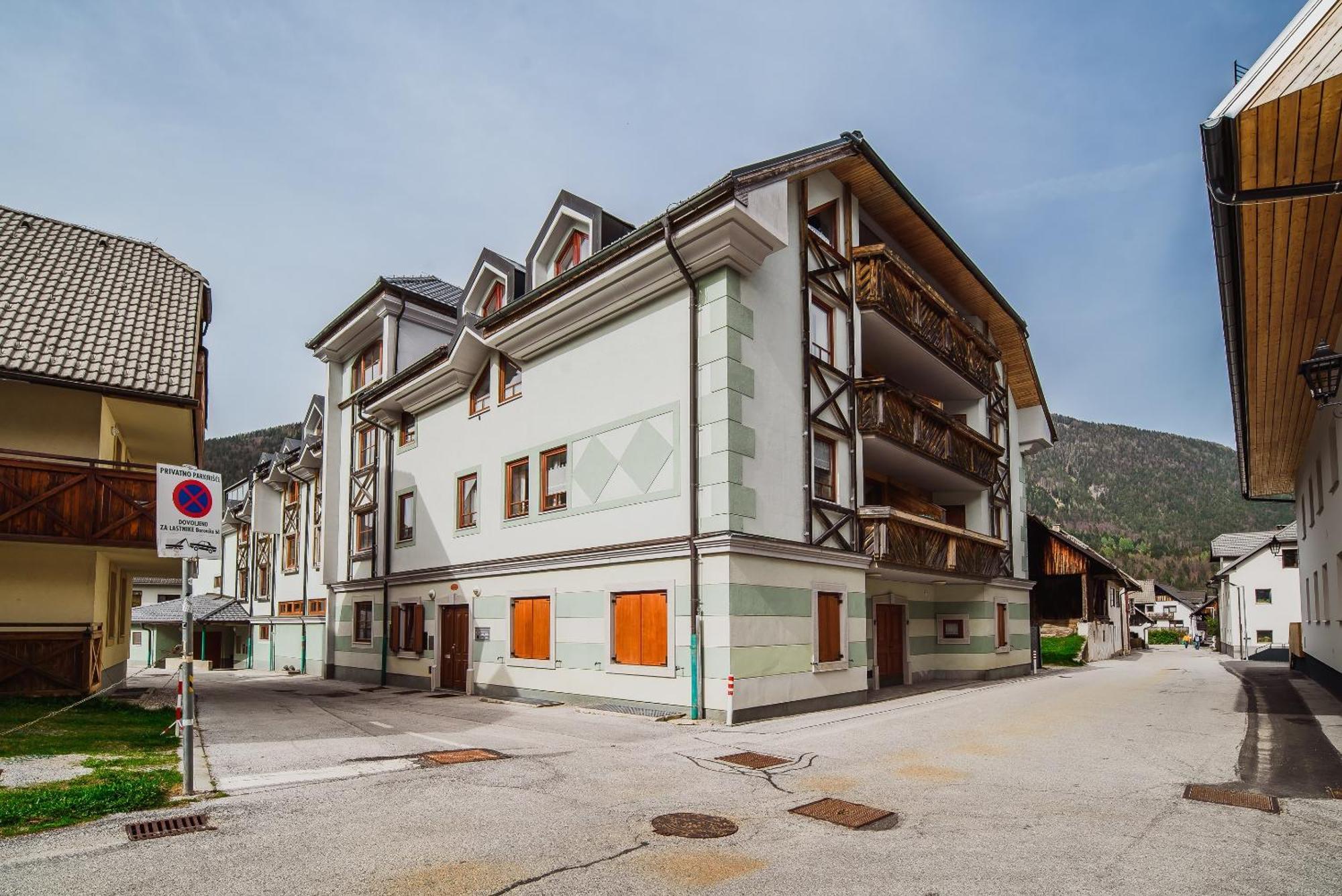 Apartments Slavec With Free Onsite Parking Kranjska Gora Quarto foto